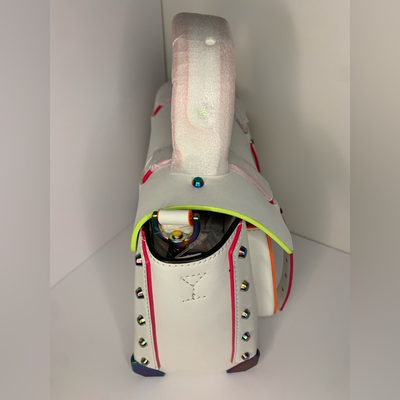 Michael Kors Manhattan Medium Contrast Trim Leather Satchel - Optic White - Picture 8 of 9